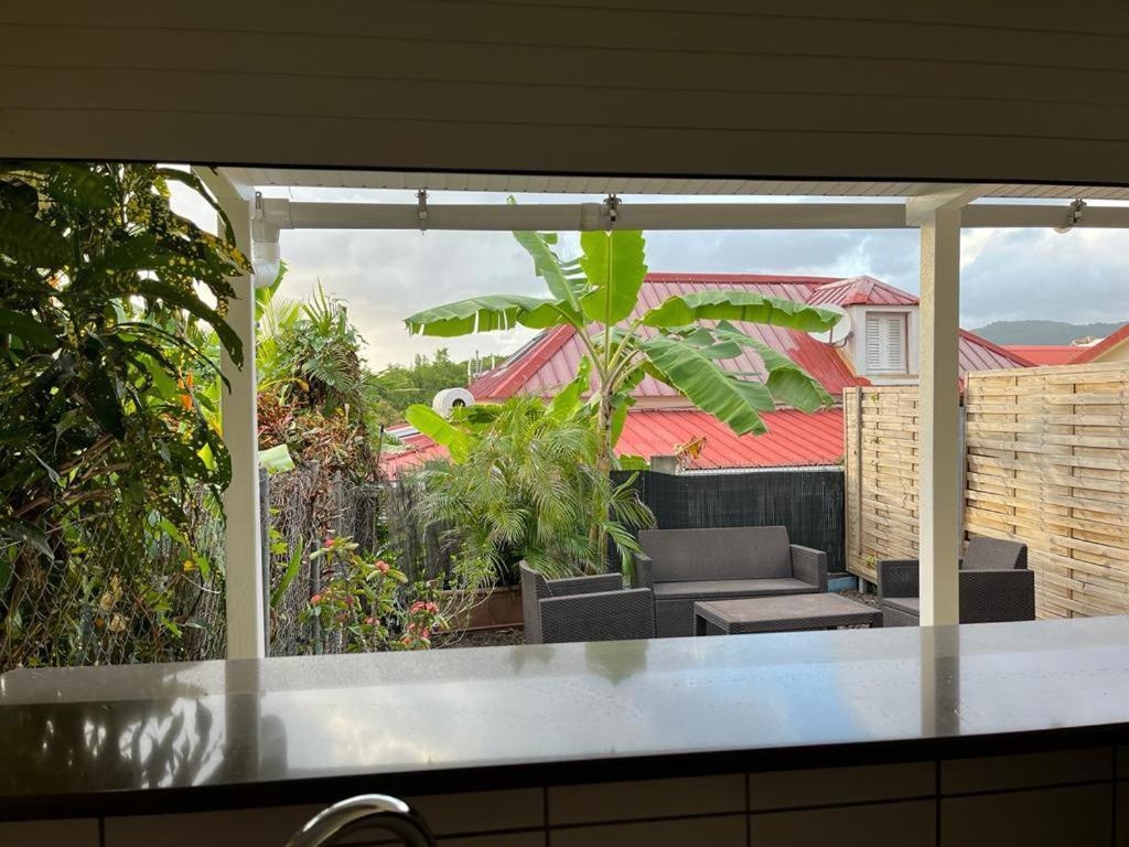 Agreable Appartement En Rez-De-Jardin A 450M De La Mer Sainte-Anne Exteriér fotografie