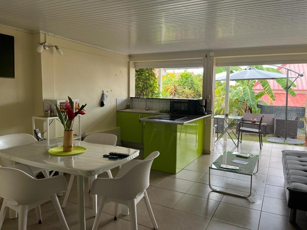Agreable Appartement En Rez-De-Jardin A 450M De La Mer Sainte-Anne Exteriér fotografie