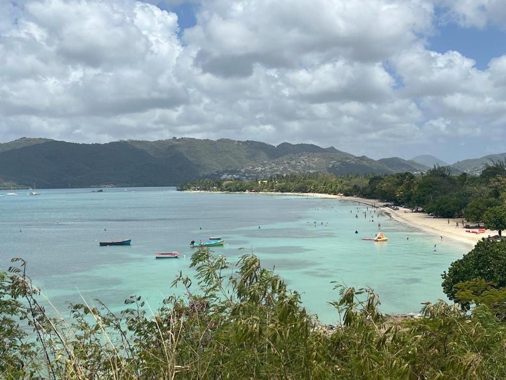 Agreable Appartement En Rez-De-Jardin A 450M De La Mer Sainte-Anne Exteriér fotografie
